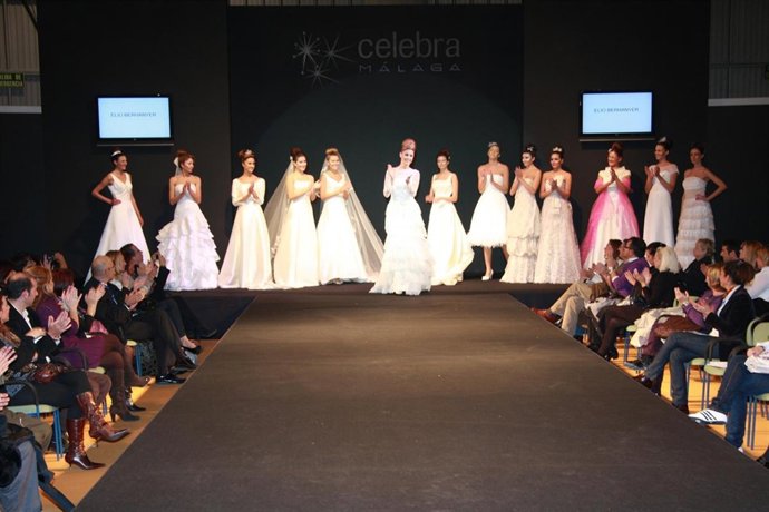 Desfile de trajes de novia durante 'Celebra Málaga'