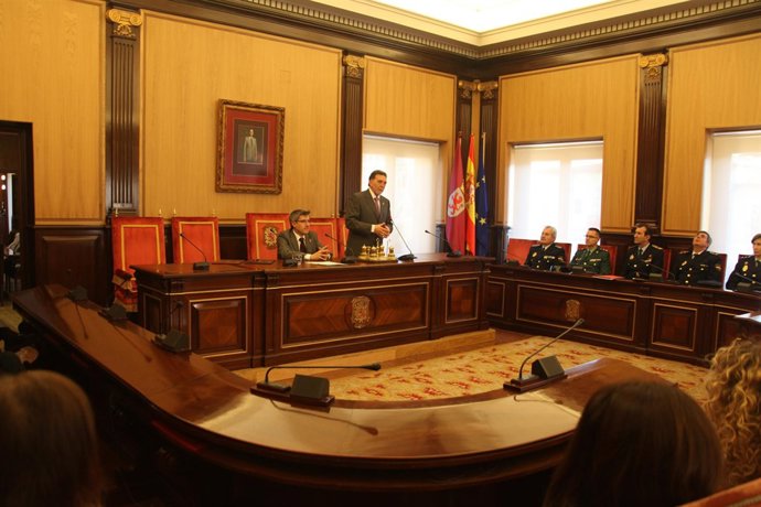 Nota De Prensa Y Fotos