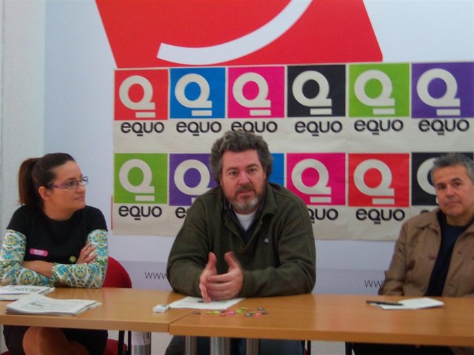 Rueda de prensa en sede de Iniciativa