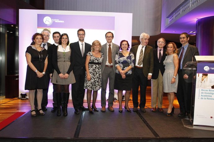 NP Entrega De Las II Becas Novartis De Investigación De La Academia De La Renina