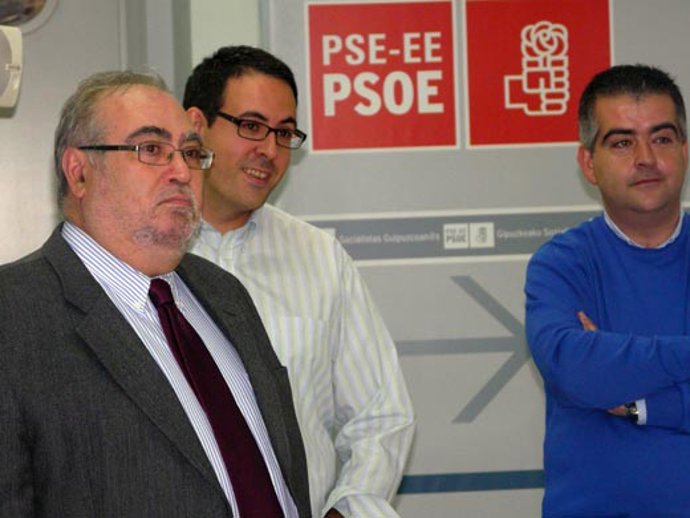 El portavoz del PSE en JJGG de Gipuzkoa Julio Astudillo