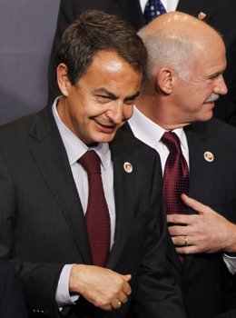 Zapatero en la reunión de la OTAN noviembre 2010