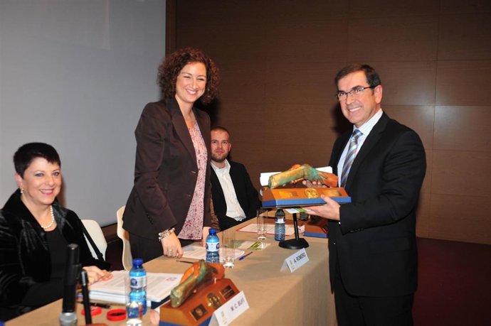 Lilly recibe el Premio Bufí y Planas 2010