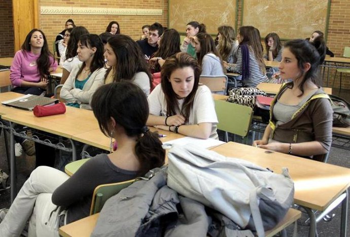 Imagen de unos alumnos en clase