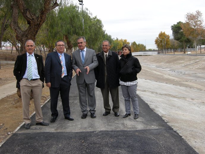 El delegado del Gobierno y el alcalde de Molina de Segura visitan las obras de r