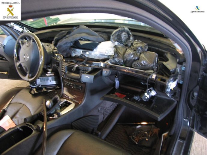 FOTO Y NOTICIA SOBRE APREHENSIÓN DE DROGA CON DESTINO A Almería