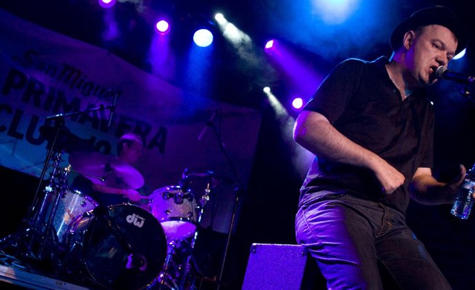 Edwyn Collins durante su actuación en Barcelona