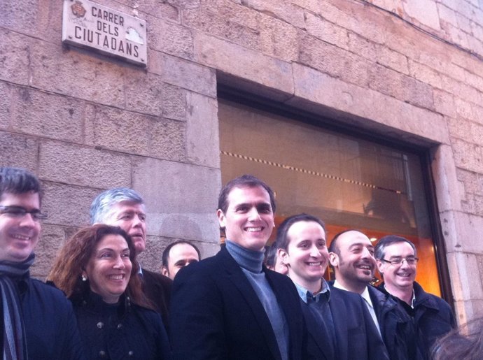 Albert Rivera junto a miembros de C's