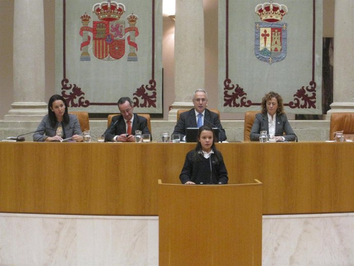Niñas en Parlamento