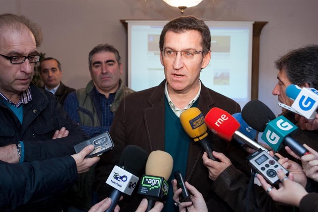 Feijóo cree que "se abre un periodo interesante" en Cataluña y espera que el gobierno "sea útil" a los ciudadanos TABOADA (Lugo) 11,00 h.- O presidente da Xunta, Alberto Núñez Feijóo, acompañado