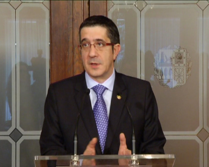 Lehendakari Patxi López sobre vacaciones físcales