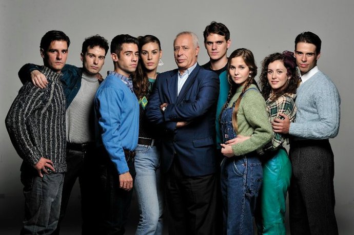 Reparto de la obra Los Ochenta son nuestros