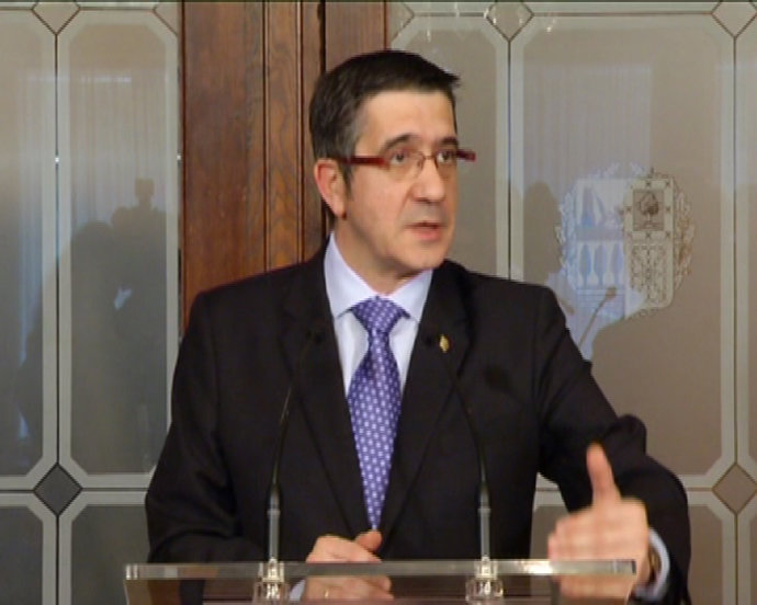 Lehendakari Patxi López sobre vacaciones físcales