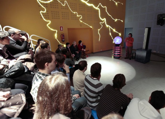 Acto de entrega de las becas de Fundación Iñaki Goenaga.