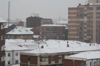 Cae la primera nevada en León capital tras registrarse la noche anterior la mínima más baja en noviembre desde 1938