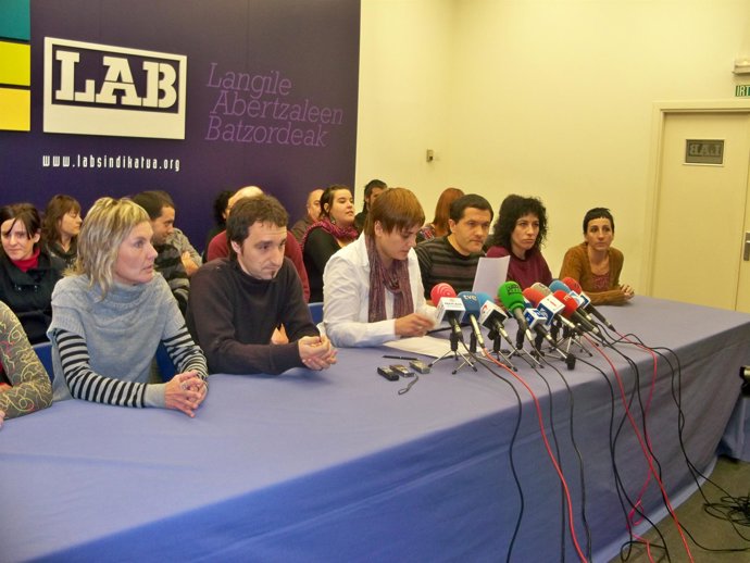 Etxaide en la rueda de prensa de LAB