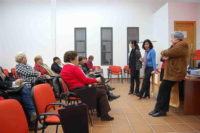 Reunión para la creación de un Consejo mancomunal de Mujeres en Sierra de Montan
