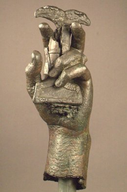 Una doble cabeza de águila romana hallada en Lucentum