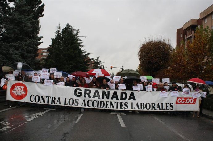 Movilización sindical por la muerte de un trabajador en una cueva de Guadix (Gra