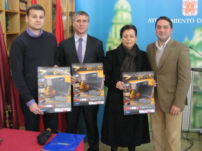 Los amantes de la informática cuentan este fin de semana con 120 horas de navega