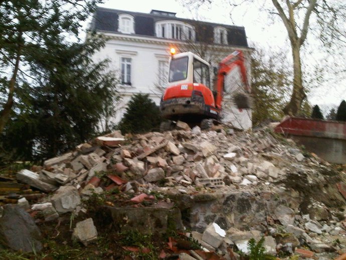 Derrumbe de la caseta.