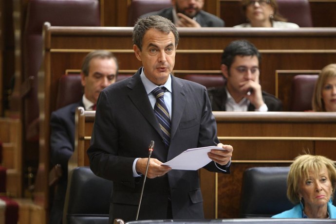 Zapatero en el Pleno del Congreso
