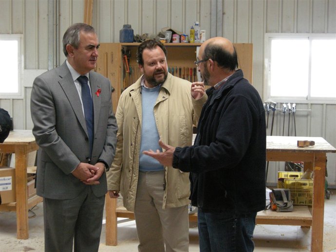 El delegado del Gobierno comparte la experiencia de las personas rehabilitadas p