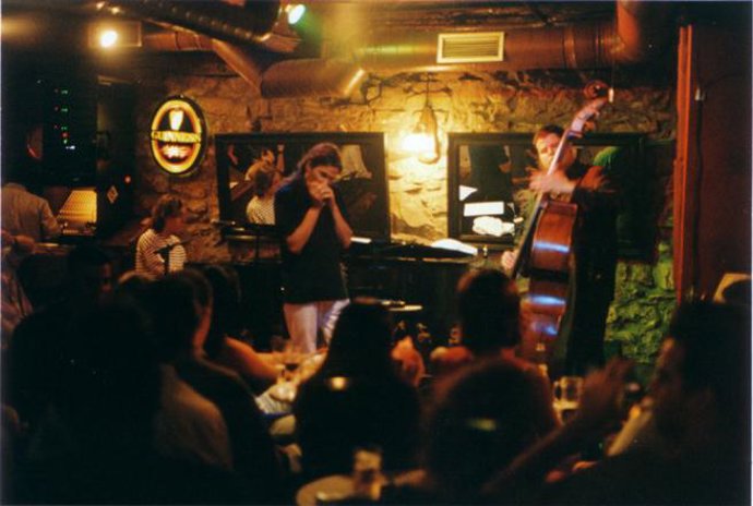 Stay Blues taldeak iaz jo zuen