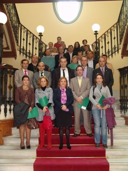 La Junta Invierte 5,4 Millones De Euros En 18 Talleres De Empleo Para 250 Person