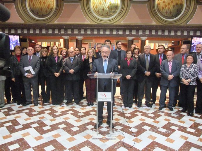 NURIA FERGÓ SERÁ MAÑANA LA ENCARGADA DE DAR EL CHUPINAZO DE INICIO DE LAS FIESTA