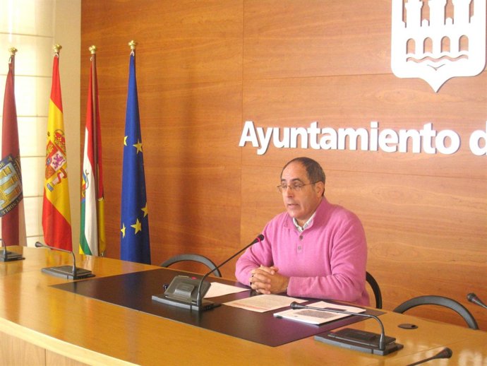 El concejal Domingo Dorado