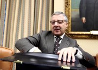 Blanco advierte a los controladores de que tomará medidas si "no abandonan el chantaje"