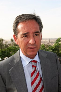 Ángel Nicolás