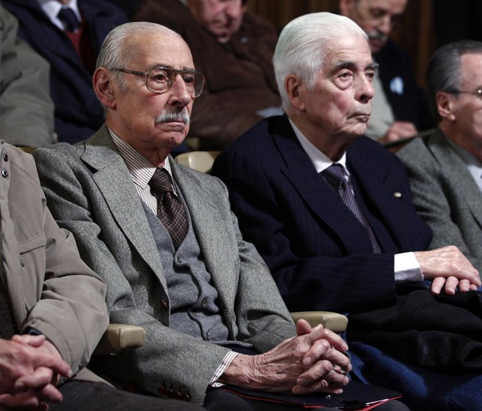 Los ex represores argentinos Jorge Videla y Luciano Menéndez