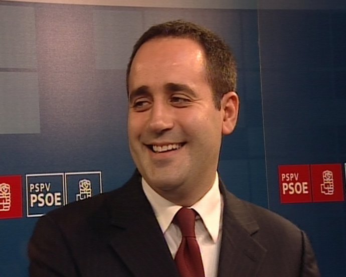 Alarte pide responsabilidades políticas por querella a Luna