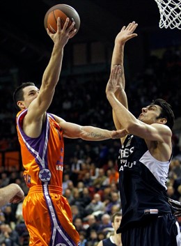 El escolta del Power Electronics Valencia Rafa Martínez