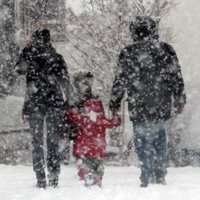 Unos 200 alumnos cántabros no han podido acudir a clase por la nieve