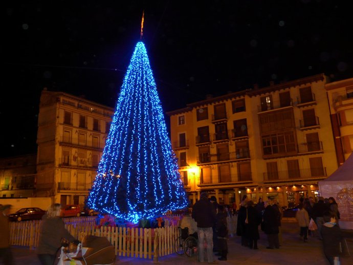 Calatayud ha encendido esta tarde las luces de Navidad