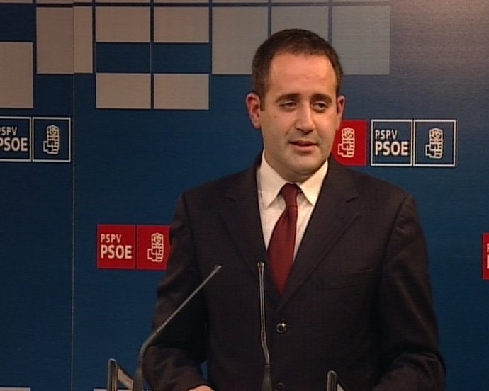 Alarte pide responsabilidades políticas por querella a Luna