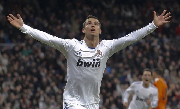 Cristiano Ronaldo celebra un gol al Valencia