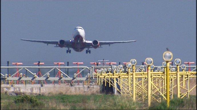 Avión aeropuertos retrasos