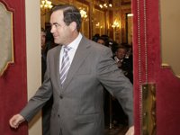 Bono pide no criminalizar a los controladores