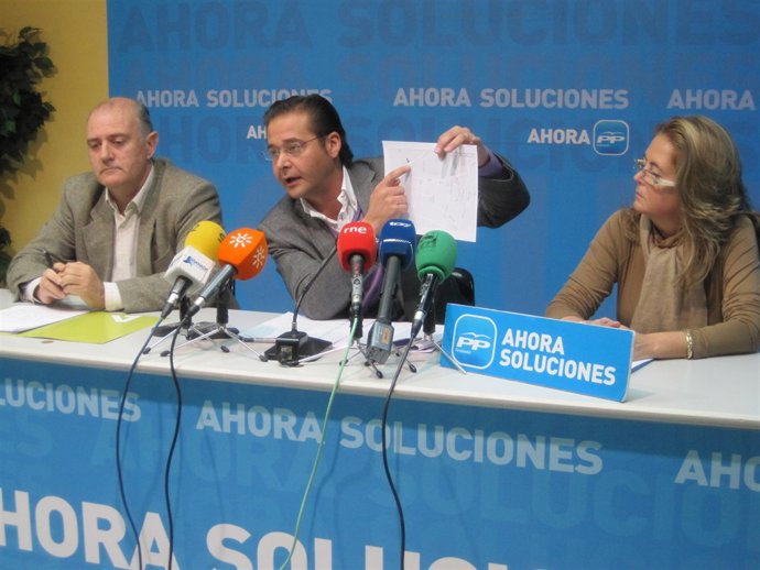 Rueda de prensa del PP de Atarfe (Granada)