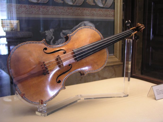 Violín Stradivarius de la colección del Palacio Real de Madrid