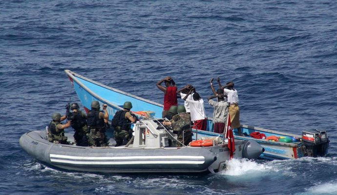Capturan piratas somalíes cerca de las costas de Somalia