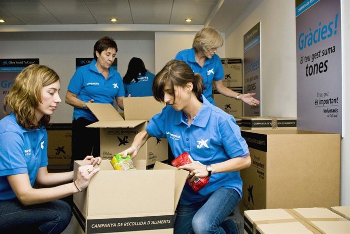 SOCIEDAD   Ndp"LACAIXA"SECOMPROMETECONLOSBANCOSDEALIMENTOSDETODAESPAÑA
  Buenas 