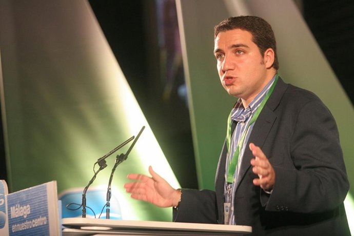 Elías Bendodo en una de sus intervenciones