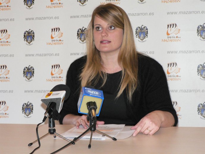 La concejala de Presidencia en Ayuntamiento Mazarrón, Alicia Jiménez, en rueda d