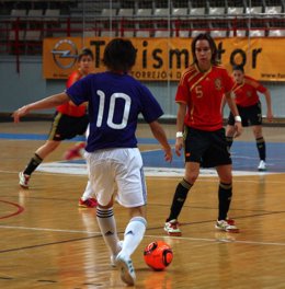 España vence a Japón