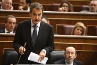 Zapatero defiende su respuesta y avisa que no dudará en situaciones de "calamidad pública"